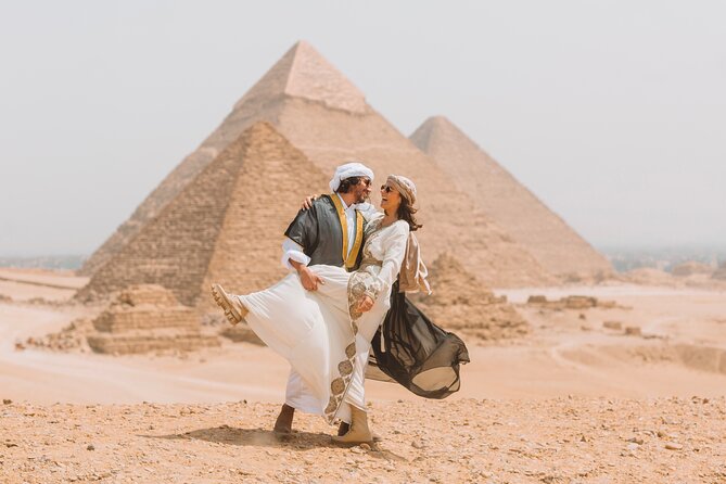 Egypt Luxury Photoshoot & Full Day Private Day Tour at Giza - Four hours among Khufu, Khafre, and Menkaure