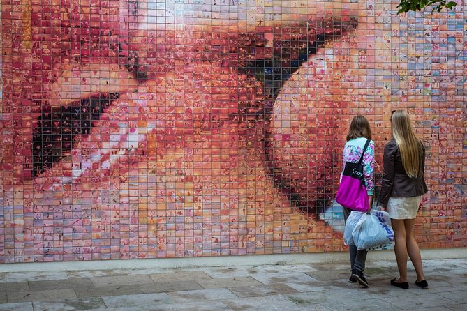 Elevate Your Photography - Barcelona Private Tour & Workshop - Gothic Quarter: stone, shade, and changing viewpoints