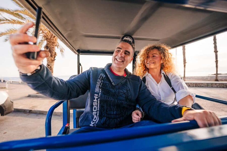 Express Tuk-Tuk Tour in Malaga: Gibralfaro Viewpoint and Photography - The return ride and five minutes near Plaza de la Merced