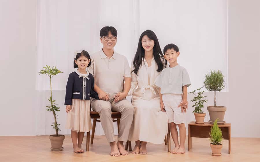 Family, Couple, and Group Photoshoot in Seoul - Key points at a glance
