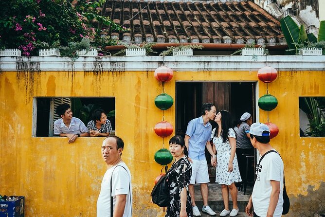 Family Photography Tour in Hoi An - Golden Alley and bougainvillea for softer portraits