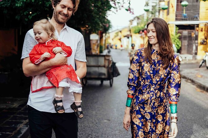 Family Photography Tour in Hoi An - Bridge Pagoda: the classic Hoi An backdrop