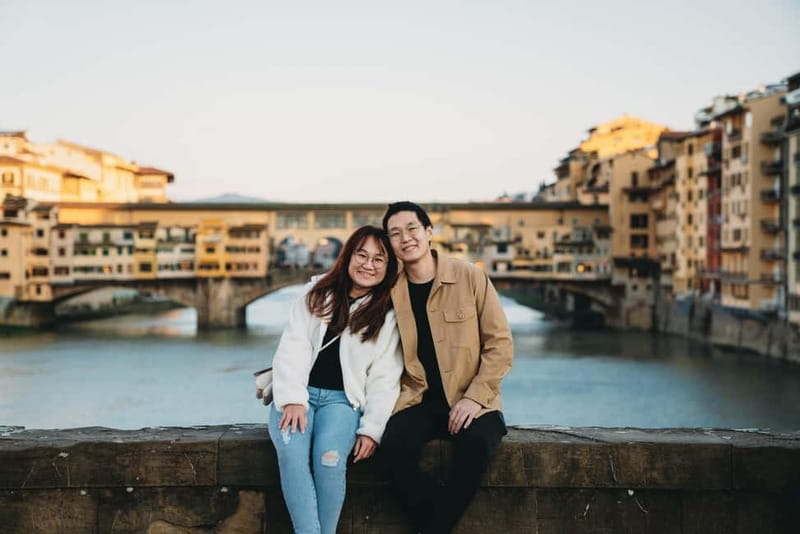 Florence: Classics Photoshoot with Ponte Vecchio Bridge - The 90-Minute Session and Outfit Change