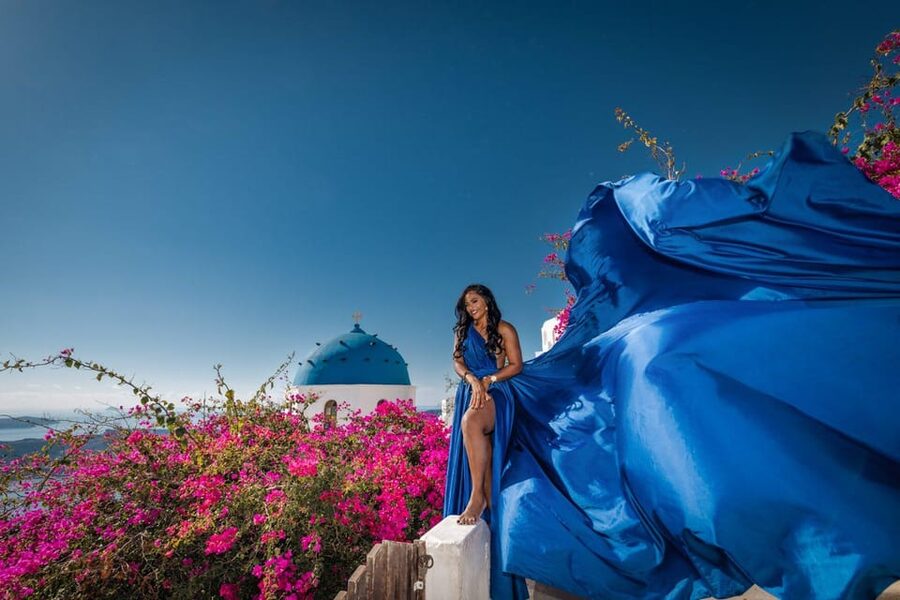 Flying dress Photoshoot in Santorini with Hotel Pickup - Key points at a glance