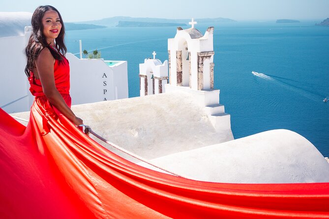 Flying Dress Santorini Photoshoot - What the one-hour Santorini session is really like