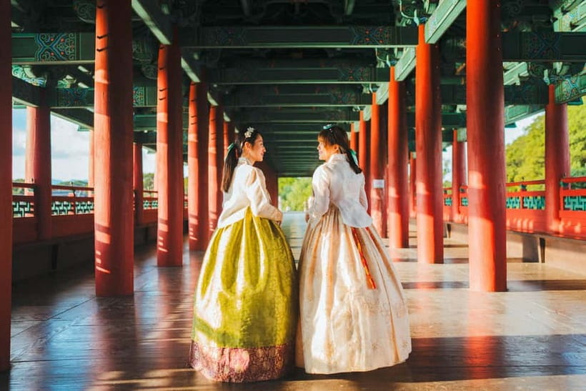 From Busan: Gyeongju Small Group Photo Tour & Hotel Pick-up - Daereungwon Tomb Complex and the royal atmosphere