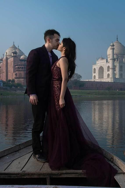 From Delhi: Taj Mahal with Photographer & Elephant SOS Tour - A three-hour road to Agra