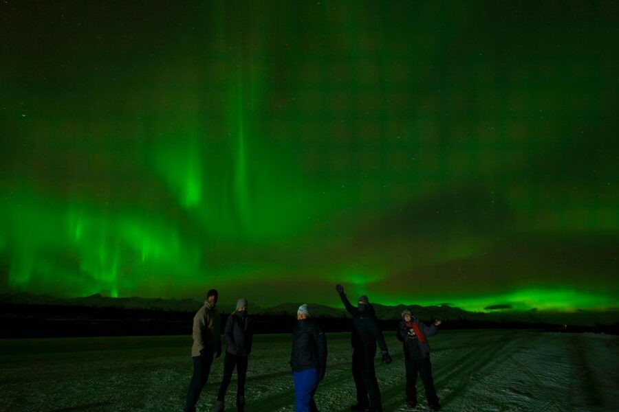 From Fairbanks: Northern Lights Aurora Tour with Photography - Photography without losing the moment