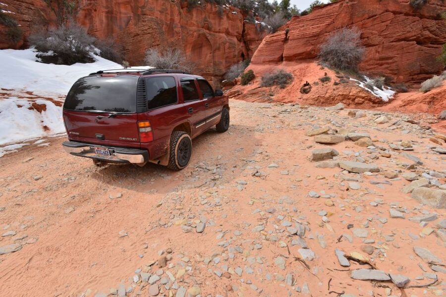 From Kanab: 3-Hour Peek-a-Boo Slot Canyon Hiking/Photo Tour - Key points at a glance