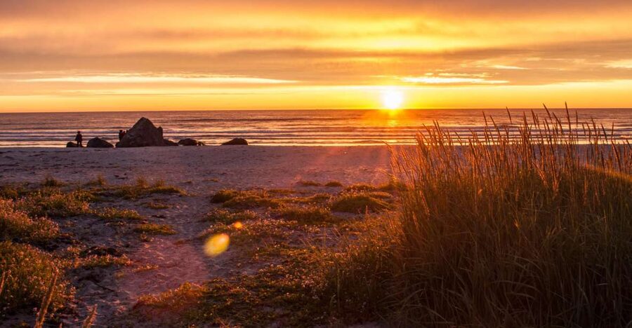 From Svolvær: Midnight sun tour with a photographer - Key points at a glance