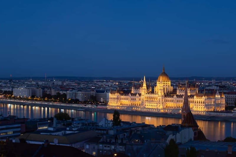 From Vienna: Bratislava& Budapest Day Tour with Photographer - A Vienna departure with a big ambition