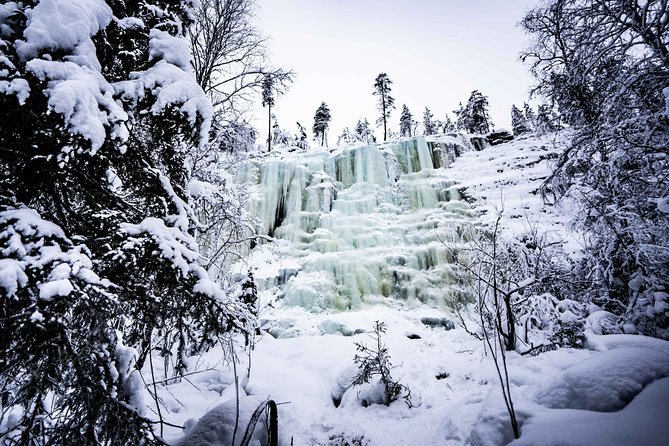 Frozen Waterfalls of Korouoma Canyon tour with Pro Photos & BBQ - Why Korouoma is worth the long day from Rovaniemi