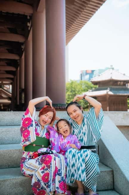 Fukuoka: Private Photo Session with a Local Photographer - What to wear and bring