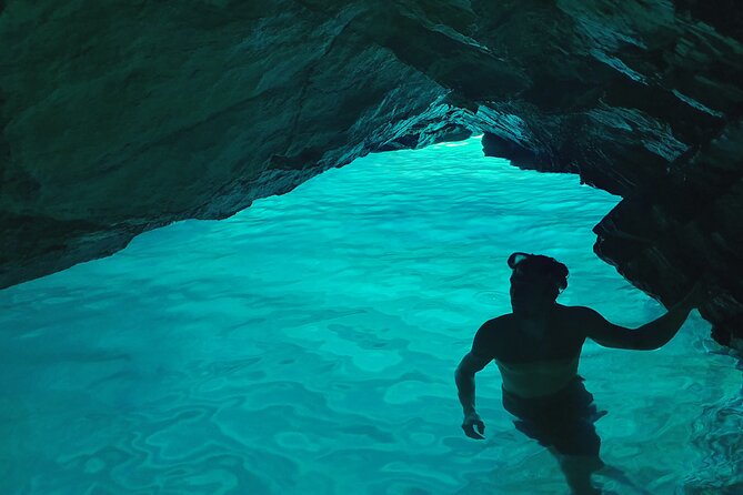 Full Day Kayaking and Snorkeling to Green Cave with GoPro photos - What the $89 price really covers