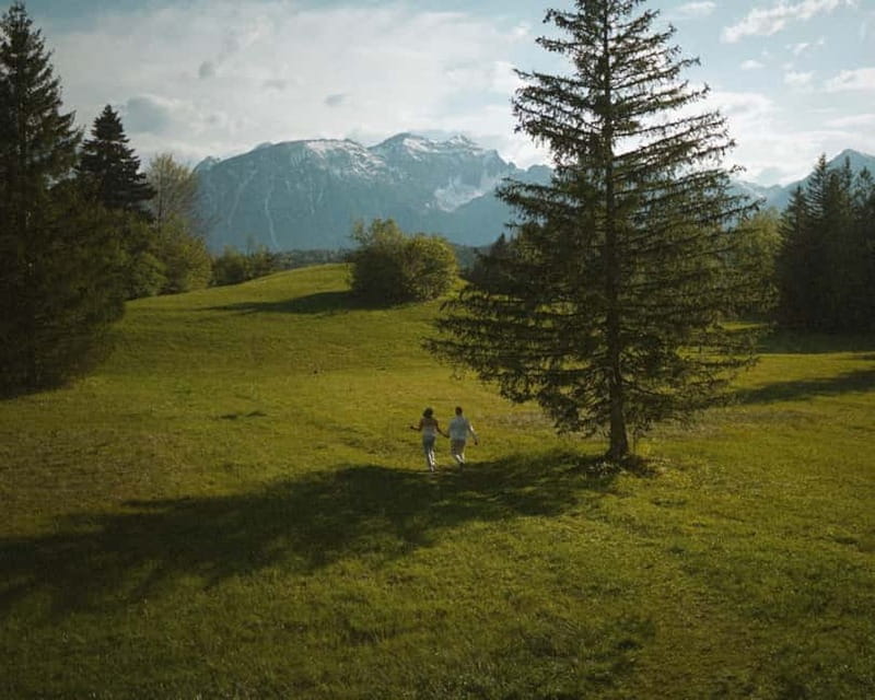 Füssen & Schwangau: Private Photoshoot Couples, Solo & Group - What the 40 minutes to two hours can include