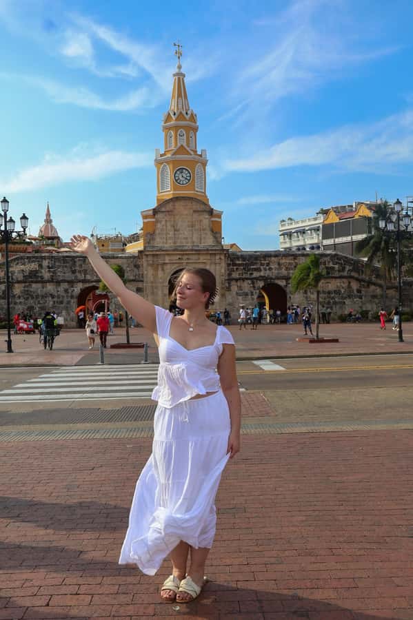 Gastronomic tour and professional photos in the old city - Key details worth knowing