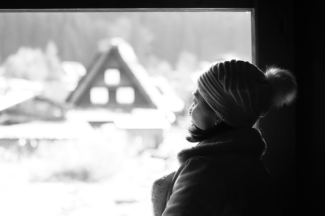 Gokayama and Shirakawago/Photoshoot by professional photographer - Inside Wada House for 30 minutes