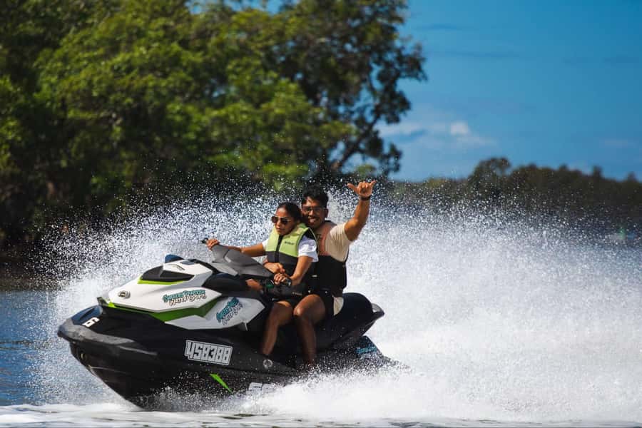 Gold Coast: 1-Hour Jet Ski Ride -No slow zones + Free Photos - Free photos are more useful than they sound