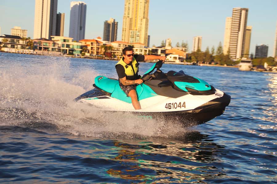 Gold Coast: 30-Minute Jet Ski - No Slow Zones - Free Photos - Arriving at Paradise Point for the Ride