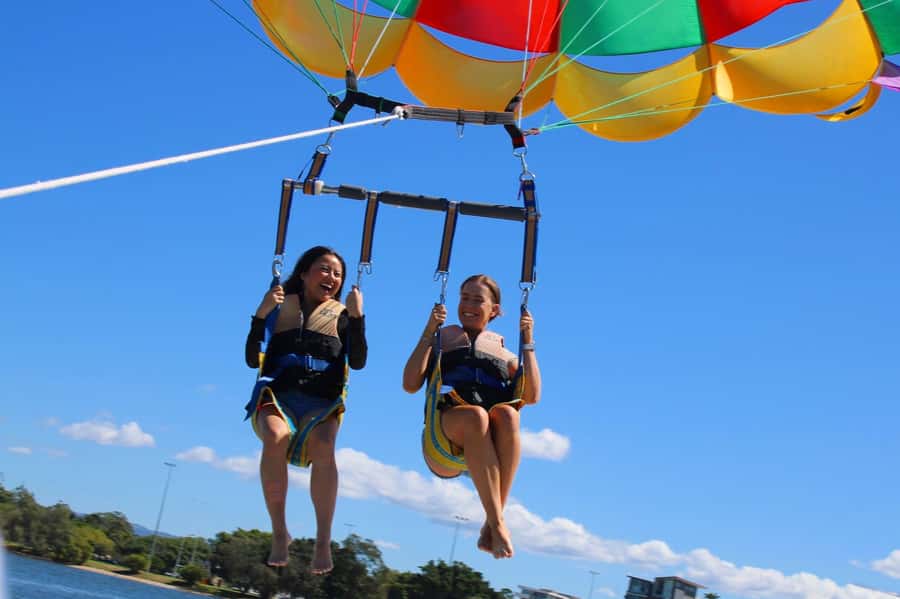 Gold Coast: Surfers Paradise Parasailing with Free Photos - Why this Gold Coast flight is worth considering