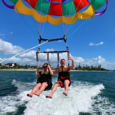 Gold Coast: Surfers Paradise Parasailing with Free Photos