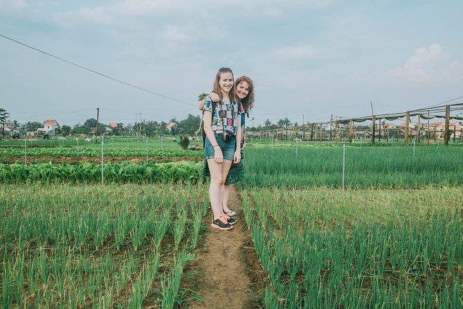 Half-day Hoi An Sunrise Or Sunset Photo Tour - Hoi An Market closes the sunrise route