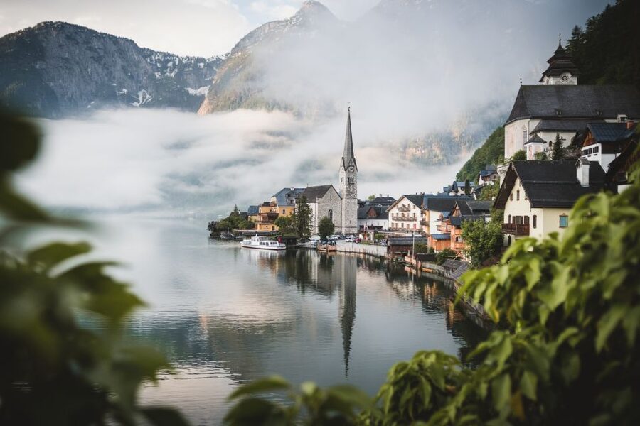 Hallstatt: 2-Hour Guided Walking Tour with Photographer - The final waterfront views complete the picture