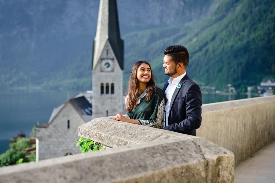 Hallstatt: 2-Hour Guided Walking Tour with Photographer - What $100 per person really buys