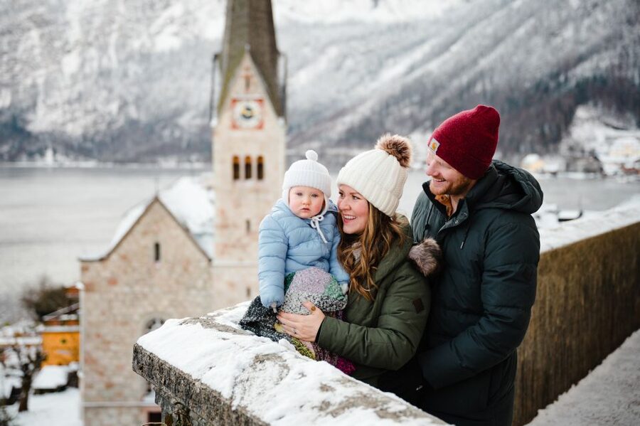 Hallstatt: 2-Hour Guided Walking Tour with Photographer - Badeinsel gives you a clean first view