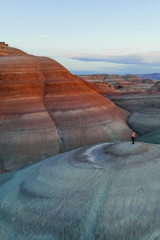 Hanksville/Torrey: Bentonite Hills Drone/Photography Tour - Finding the best viewpoints on foot