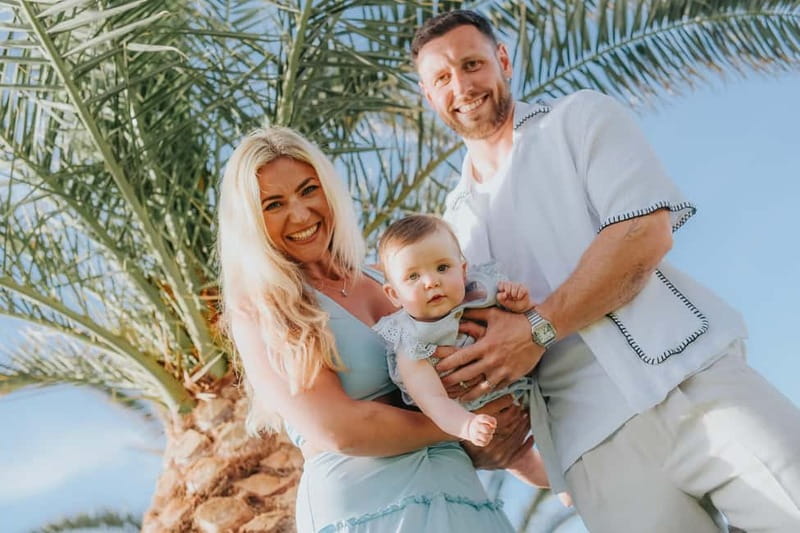 Heraklion: Venetian Port Photoshoot with Online Delivery - Antoine’s Approach to Couples and Families