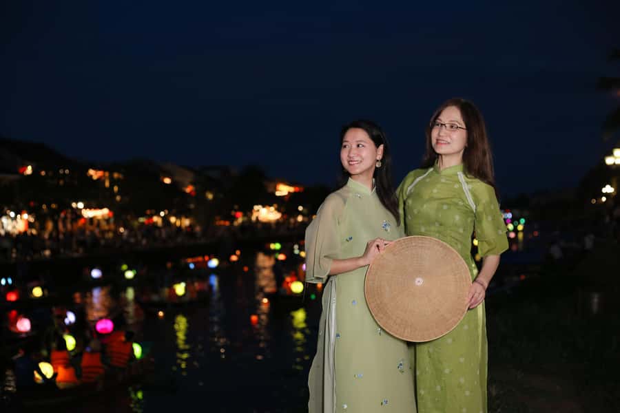 Hoi An/Da Nang: Private Photoshoot & Guided Walking Tour - What you receive after the session