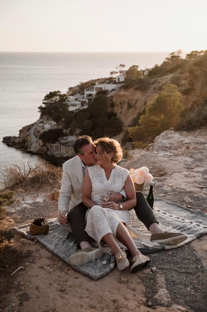 Ibiza: Photoshoot at Es Vedrá panoramic viewpoint & sunset - Key points to know before booking