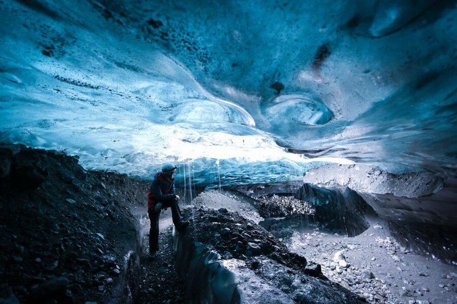 Iceland: Ice Cave Captured with Professional Photos - Key points to know before booking