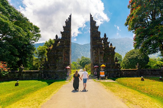 Instagram Tour in Bali: The Most Beautiful Spots - Wanagiri Hidden Hills: swings, nests, and lake views