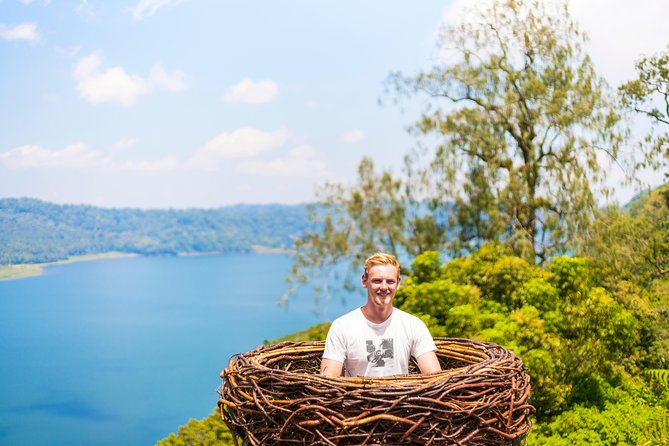 Instagram Tour in Bali: The Most Beautiful Spots - Ulun Danu Beratan: the most scenic finish