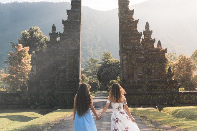 Instagram Tour in Bali: The Most Beautiful Spots - The private format and the road time
