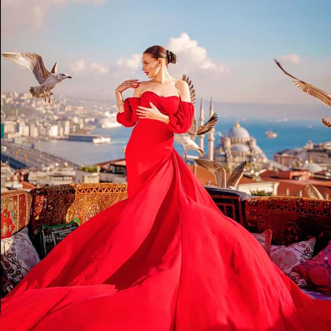 Istanbul: Flying Dress Photoshoot at Rooftop Terrace - Key points at a glance
