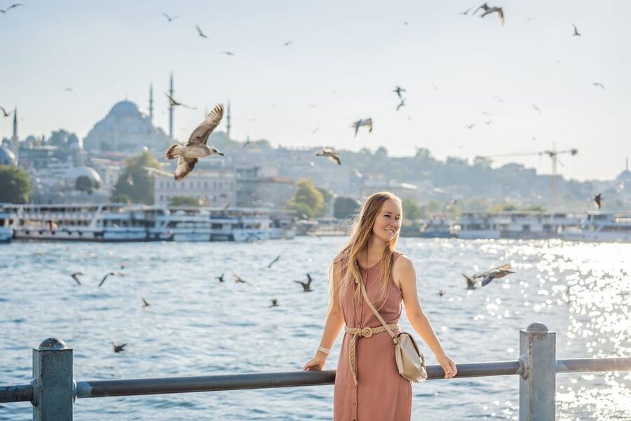 Istanbul: Galata Tower, Bosphorus & Hidden Gems Photo Shoot - Who should book this experience?