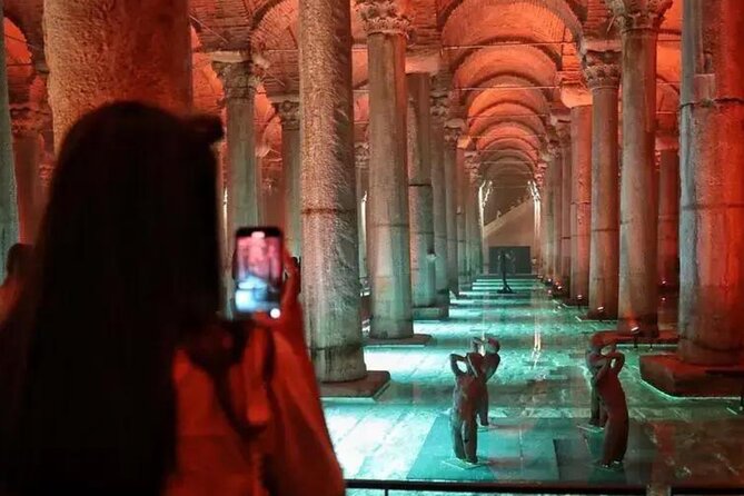 Istanbul Instagram Tour: Famous Spots (Private & All-Inclusive) - Visiting the Blue Mosque