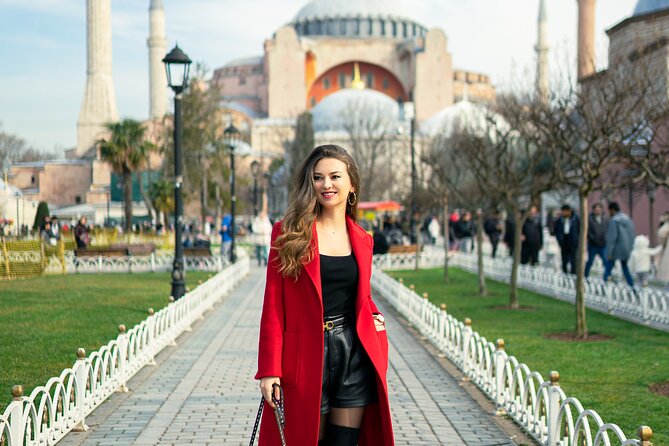 Istanbul Photoshoot at Top Spots - Outfit Changes and Morning Timing