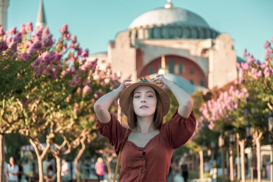 Istanbul: Private photoshoot at Hagia Sophia&Blue Mosque - Key points to know before booking