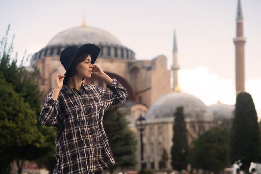 Istanbul: Private photoshoot at Hagia Sophia&Blue Mosque - Photographing Hagia Sophia