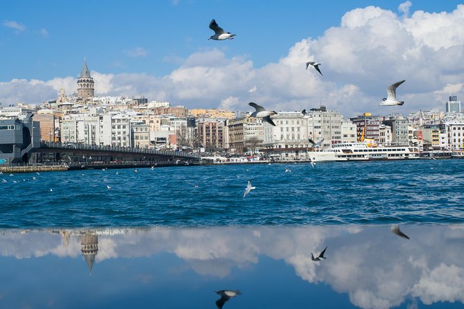 Istanbul Street Photo Tour - Eminonu Square: working inside Ottoman-era buildings