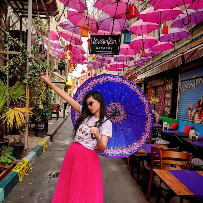 Istanbul: Tour and Photoshoot at Multiple Locations - Is $107 per person a fair price?
