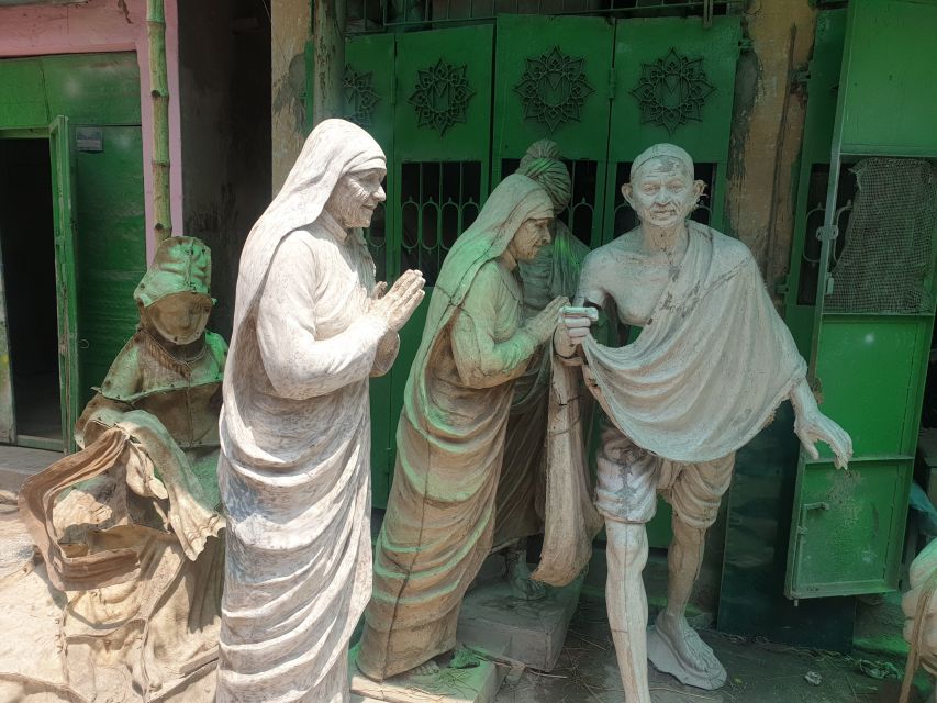Kolkata Full-Day Street Photography Tour - Victoria Memorial and the 64-acre grounds
