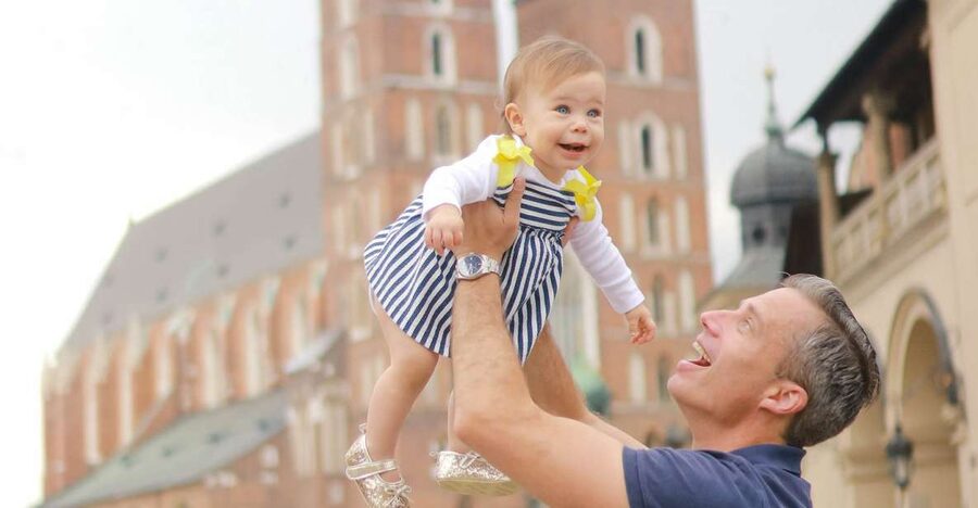 Krakow: Professional Photoshoot in the City Center - Krakow Old Town as your photo studio