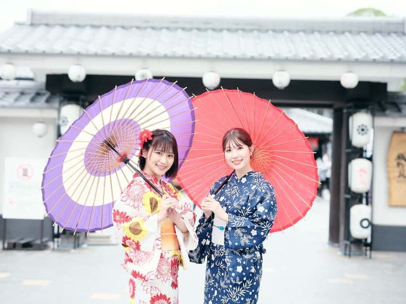 Kumamoto: 【jyousaien】Kimonorental with photoshoot - Picking your kimono, socks, and purse