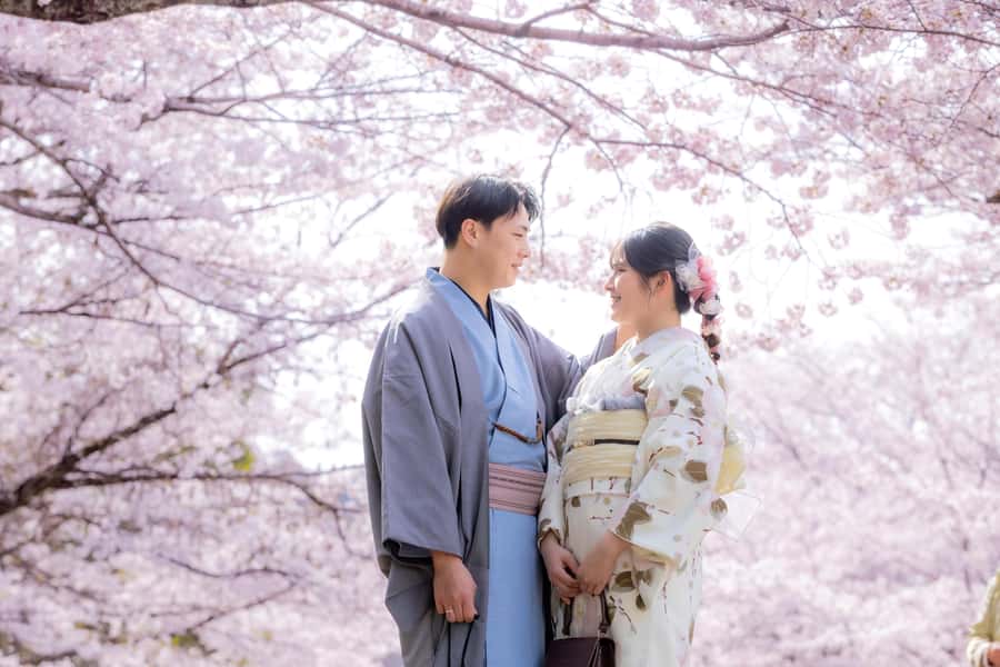 Kyoto Kimono Professional Photoshoot - Choosing between the machiya and Higashiyama