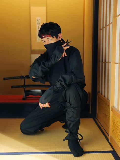 Kyoto Kiyomizu-dera Temple : Samurai Costume Photo Shoot - The optional samurai walk around town